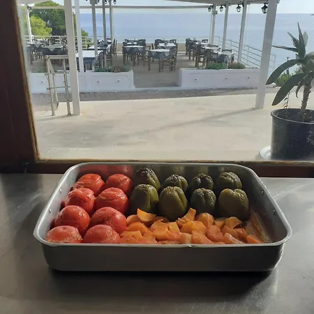 3 Adelfia 2* Agia Marina (Aegina)
